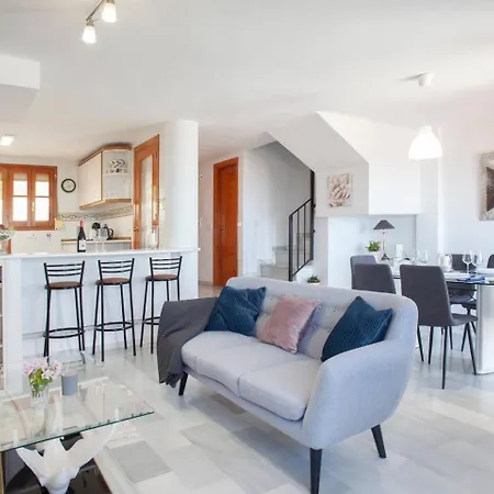 3 Bedrooms Sea Views Pueblo * Mijas