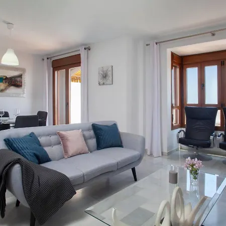 3 Bedrooms Sea Views Pueblo Mijas